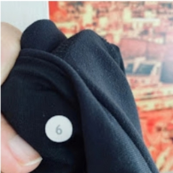 Lululemon Noveau Limits 2 in 1 tank boom juice pink and black Size 6 - Picture 5 of 6